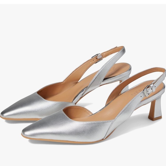 Naturalizer Silver size 8 Slingbacks in EUC - Picture 1 of 7